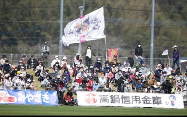 甲府入り後出番なしのMF遠藤光が宮崎へ期限付き移籍「自分を変えたいという思いからこの決断に」