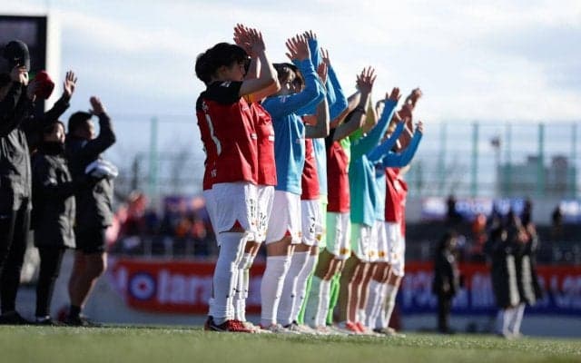 異例の平日デーゲーム、WEリーグ浦和vs新潟Lは入場者数1754人！両指揮官も感謝「本当にありがたい」「素晴らしい雰囲気」