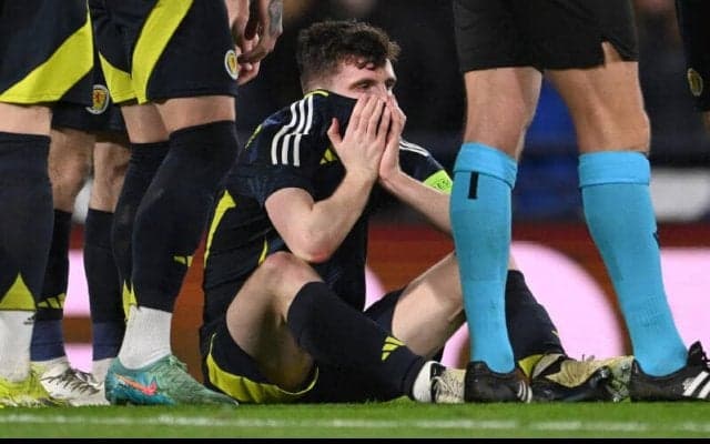 代表戦で負傷のロバートソン、重傷にあらずか…今週末のブライトン戦微妙も