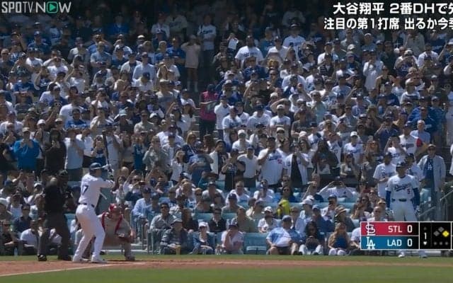 大谷翔平の登場シーンに「日本の誇り」「鳥肌が立つ」 ファン総立ちの第1打席でドジャースタジアムが異様な熱気に