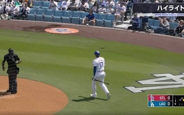 一体、何が起きた？ 大谷翔平が打席に立つまでの“大爆音声援”がスゴすぎる瞬間　本拠地ファンの応援でスタジアムが揺れる「スゴい音だな…」「愛されすぎ」