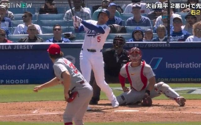大谷翔平、もう笑うしかない… フリーマン豪快弾に“お手上げ”の瞬間 「大谷を絶対に敬遠できないw」「これはいじめですか？」ファンもドン引き