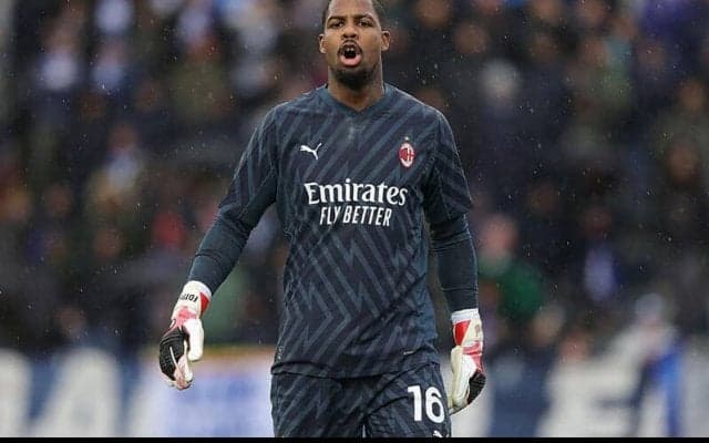 ミランが今夏のメニャン売却を検討？　後釜はバレンシアのジョージア代表GKか