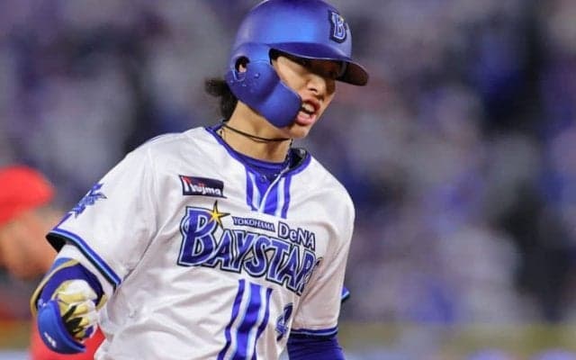 新たな伝説を作れるか　DeNAの強心臓ルーキー　度会隆輝が放った開幕戦アーチに「エグすぎる！」「鳥肌立った」