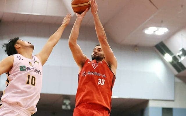 千葉Jのジョン・ムーニーが左肩関節亜脱臼のアクシデント…全治は2～3週間の見込み