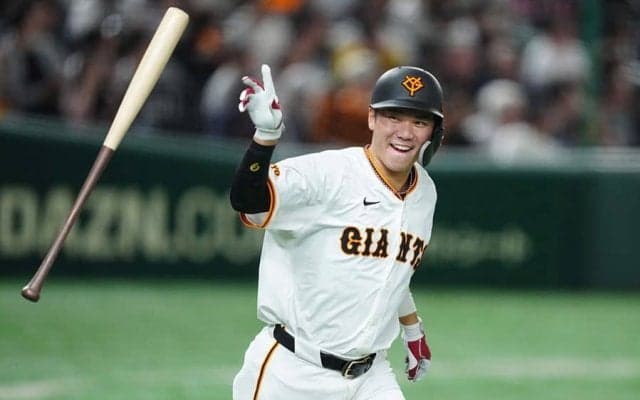 巨人、岡本和真＆坂本勇人が2者連発　阪神相手に豪快弾…主砲のアーチショーに東京D大熱狂