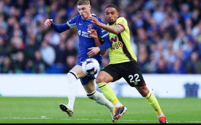 チェルシーが10人のバーンリーに2度のリード守れず痛恨ドロー…【プレミアリーグ】