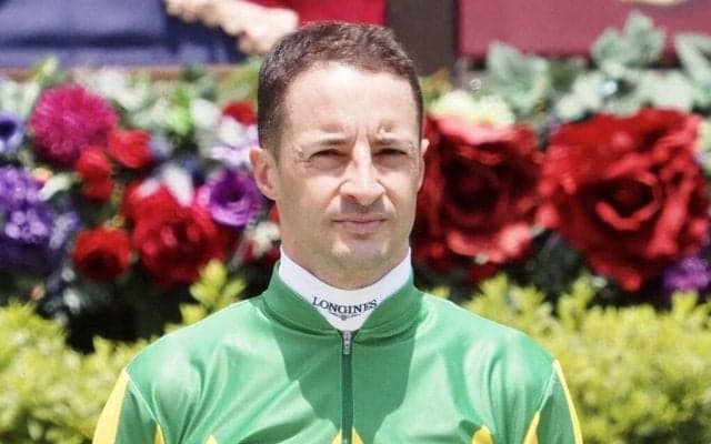 【ドバイターフ】ルメール騎手は落馬後、検査のため病院へ搬送