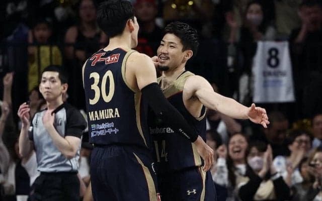 岸本隆一の逆転3Pで琉球が熱戦を制す…三河を下した宇都宮は17連勝／3月30日開催 B1試合結果