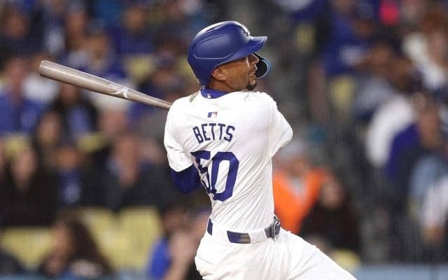 【MLB】ベッツ、驚愕の4戦連発で打率.611、OPSは衝撃の2.097　「ムーキーを止められない」とド軍公式も脱帽