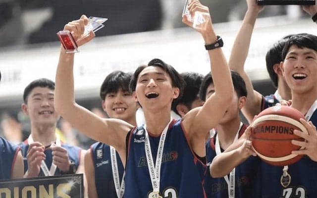 横浜BC U15の渡辺聖がU15チャンピオンシップのMVPに輝く…決勝で36得点と躍動