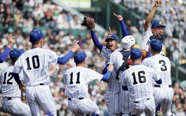 “機動破壊”の健大高崎　「二つのハイブリッド」でセンバツ初優勝