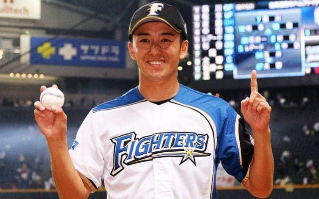 斎藤佑樹は623日ぶり勝利に「うれしいです......いや、うれしくはないですけど、すいませんでした」