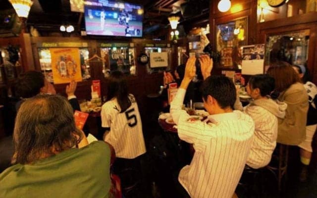 声出し応援、ユニ着用もOK　ロッテを「スポーツバーで観戦しよう」キャンペーン実施