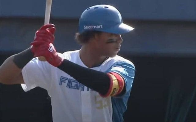 現役ドラフトからまた覚醒か…衝撃の2HRが「怪物すぎる」　22歳ロマン砲を「1軍で見たい」