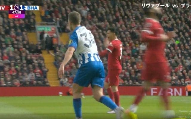 批判殺到！審判どこ見てんだよ！ リバプール遠藤航も思わず叫ぶ… 不利なジャッジが続きブチギレた瞬間　観客からもブーイングの嵐