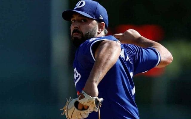 “非情通告”に騒然「わずか1日で捨てられた」　好投直後に戦力外…ド軍右腕の現実