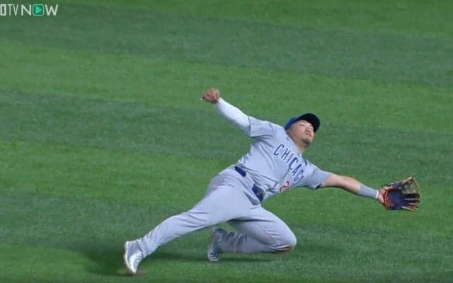 一体、何が起こった…！？ カブス・鈴木誠也に襲いかかる“謎の動き”をする魔打球　不規則な変化を見せる弾丸ライナーに球場騒然