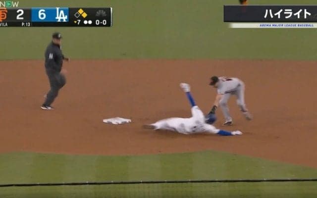 もはや交通事故レベル！わずか数センチでタッチを回避した“神スライディング”　196cmの巨体を揺らしてド軍のフリーマンが危険な体勢で突進した瞬間