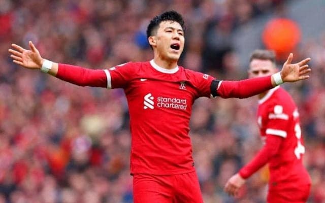 遠藤航はマンU戦に向けて”温存”　クロップ監督が次節出場に太鼓判「日曜日に大きなチャンス」