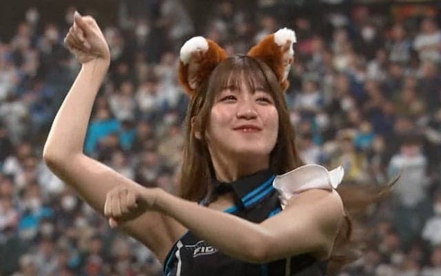 激レア衣装が「可愛すぎる」　しっぽフリフリ…限定の“黒きつね”は「流石にあざとい」