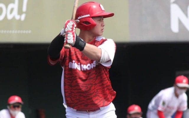 先輩と2人部屋、早起きに洗濯…父も覚悟「大変な方がよい」　子どもの“真の守り方”