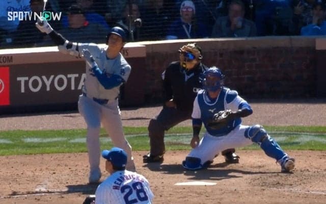 あの球、そんなに飛ばすわけ…？大谷翔平、異次元の片手打ちアーチに相手選手たちが呆然、投手はマウンド上で完全停止