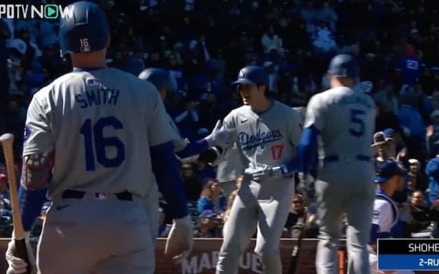 大谷翔平が愛されまくっている…！ ホームラン後のチームメイトたちの祝福がヤバすぎると話題に 「マスコットじゃん」「信じてたんだろうな」