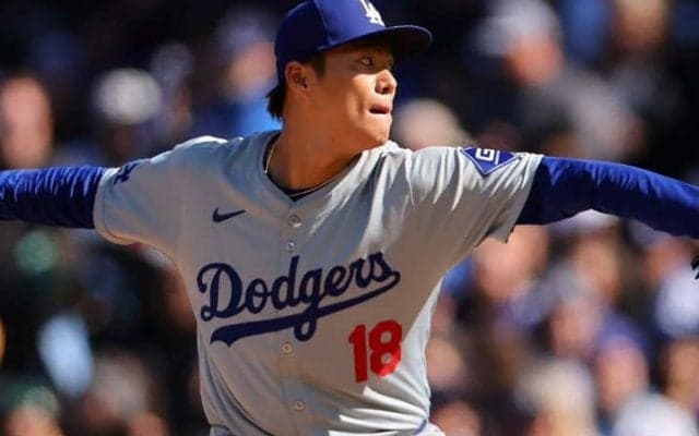 山本由伸、堂々の5回8KでMLB初勝利！ 満塁の窮地を2度も乗り切る粘投に米記者も絶賛「最高の投球だった」