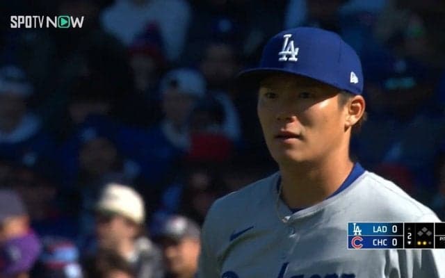 なんで当たらないんだ…山本由伸のカーブに相手打者呆然 かすりもしない三振に首を捻って困惑「球筋が綺麗すぎる」