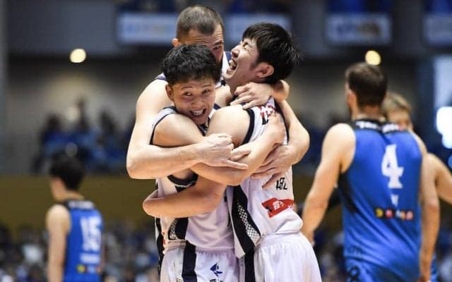 古巣凱旋の阿部諒がキャリアハイ35得点の大爆発…仙台が島根との白熱の延長戦を制す