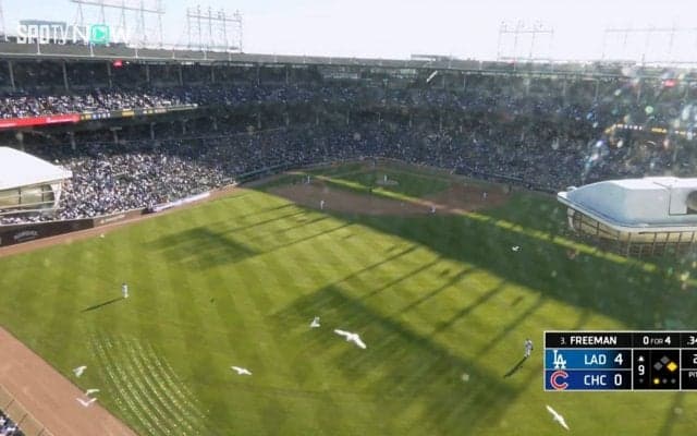 でた！激アツカモメカットイン！開幕から続く記録更新のチャンスに「カモメ演出」「信頼度　魚群リーチ」とファン大盛り上がり