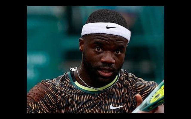  ボールボーイが2度も助け決勝進出 