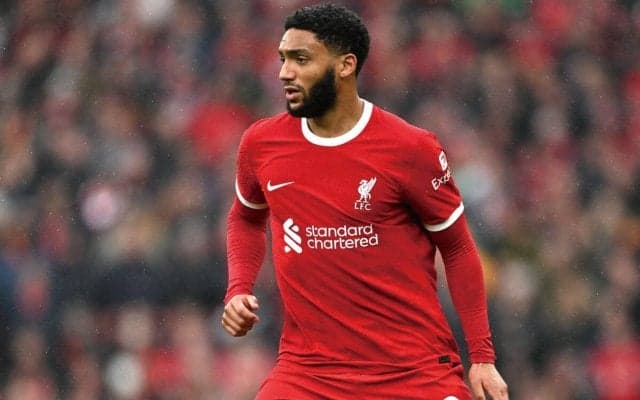 「僕もリバプールで長くなったね…」ジョー・ゴメスが振り返る今季ここまで「まだ見ぬ栄光にこだわる余裕なんてなかった」