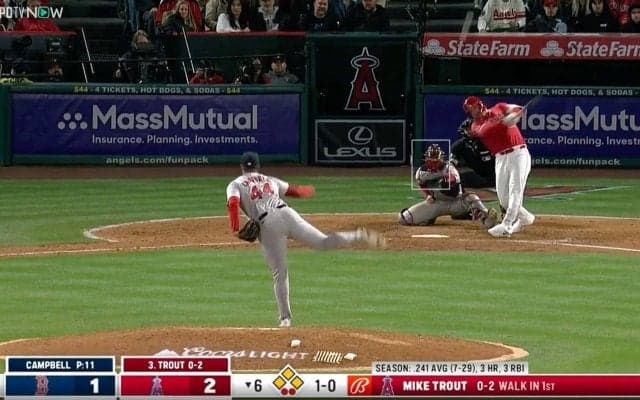 実況が騙された瞬間！「捉えたー！」トラウトのホームランを確信→「あーダメだー！」2死満塁・角度37度の放物線にグランドスラム調で絶叫してしまった一部始終