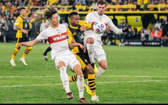 【ブンデスリーガ日本人選手】伊藤フル出場のシュツットガルトがドルトムントとの上位対決を制す！
