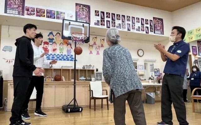 プロのスポーツ選手に会える!? イマドキシニアの介護コンテンツがスゴイ！