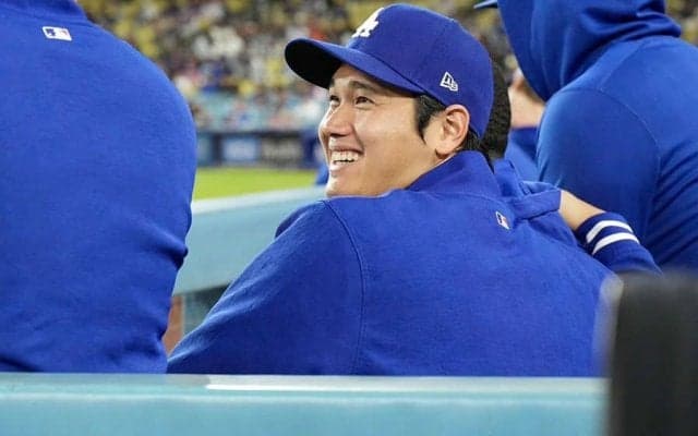 緊張気味の由伸の隣…大谷翔平が「いいわぁ」　寄り添う姿に好感「不安を取り除く」