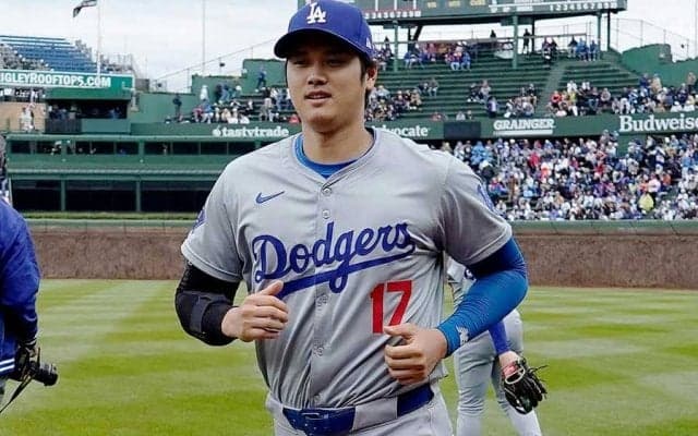 大谷翔平の試合中に受けた“おもてなし”　長引く中断…記者席に届けられたギフト