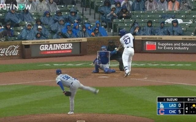 カブス・鈴木誠也が死球にキレた！？ すっぽ抜けたボールが直撃した危険な瞬間　打点ランキング1位が射程圏内の中で痛すぎる一球