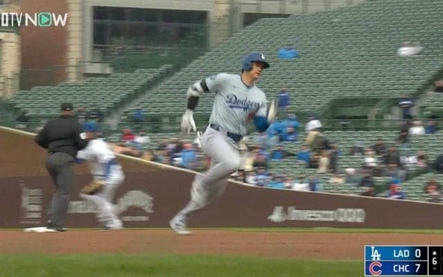 球場騒然！ 大谷翔平、一気に急加速する“爆速走塁”がヤバすぎる　異次元スピードで三塁へあっという間に到達 「速くなってるな」「どんなエンジンだよ…」