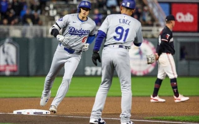「ショウヘイは簡単にこなしている」現地メディアも称賛の嵐　大谷が左翼席へ今季3号アーチ&自己最多5戦連続マルチ