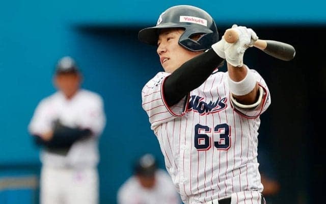 戦力外から逆襲へ…燕24歳が「めっちゃ打ってる」　2軍1位の.360にファン「覚醒期待」