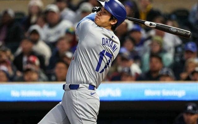 大谷翔平の“プレゼント”は「最高」　彼女は絶叫＆彼氏は拒否…爆笑リアクションに脚光