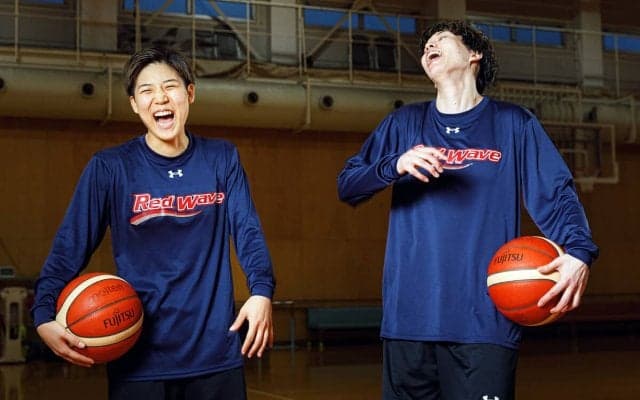 Wリーグでも名コンビ！町田瑠唯×林咲希の仲よしバスケ対談「ルイさんは先輩っぽく...」「先輩っぽくってなんだよ！」