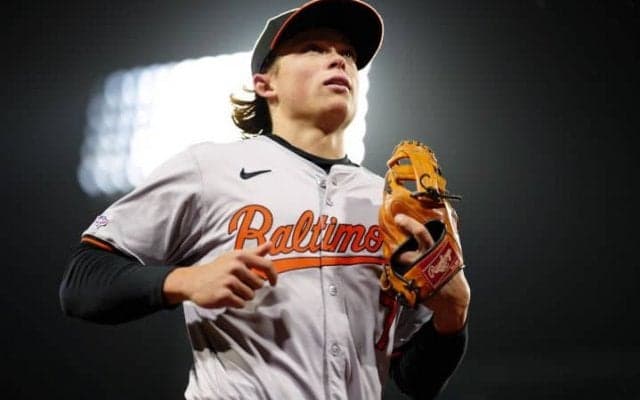 父は通算316本塁打の強打者　“鉄人”も興奮した才能豊かな「20歳」の逸材とは