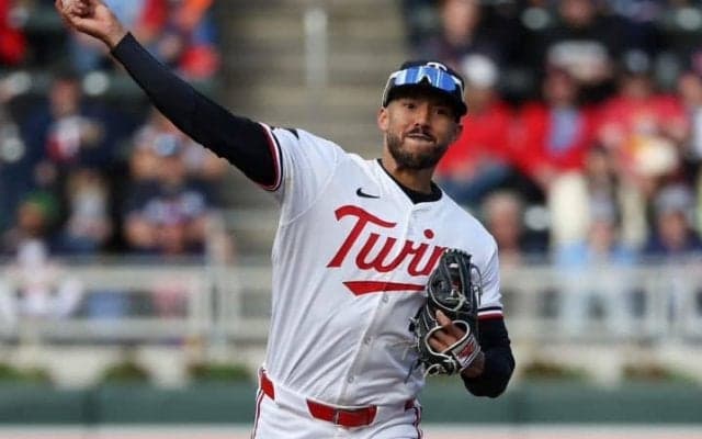 大谷翔平の快速を止めた名手コレアの“爆肩” 紙一重の攻防にド軍戦士も感嘆の声「あそこで戻って来れるのはショウヘイだけ」