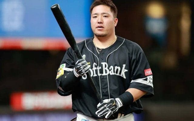 山川穂高の空振り三振に西武ファン大歓声　古巣本拠地初見参で大ブーイングの嵐