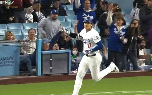 大谷翔平、日本人最多タイ175号&日米通算1000安打のW快挙！ 今季2度目の猛打賞でOPSは脅威の1.098 山本由伸は5回3失点4Kも勝ち負け付かず ド軍は延長で力尽きる