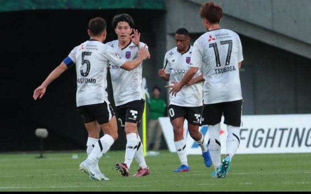 16年ぶりJ1での東京ダービーは劇的ドロー…10人FC東京が遠藤渓太の劇的2発で意地見せる【明治安田J1第8節】